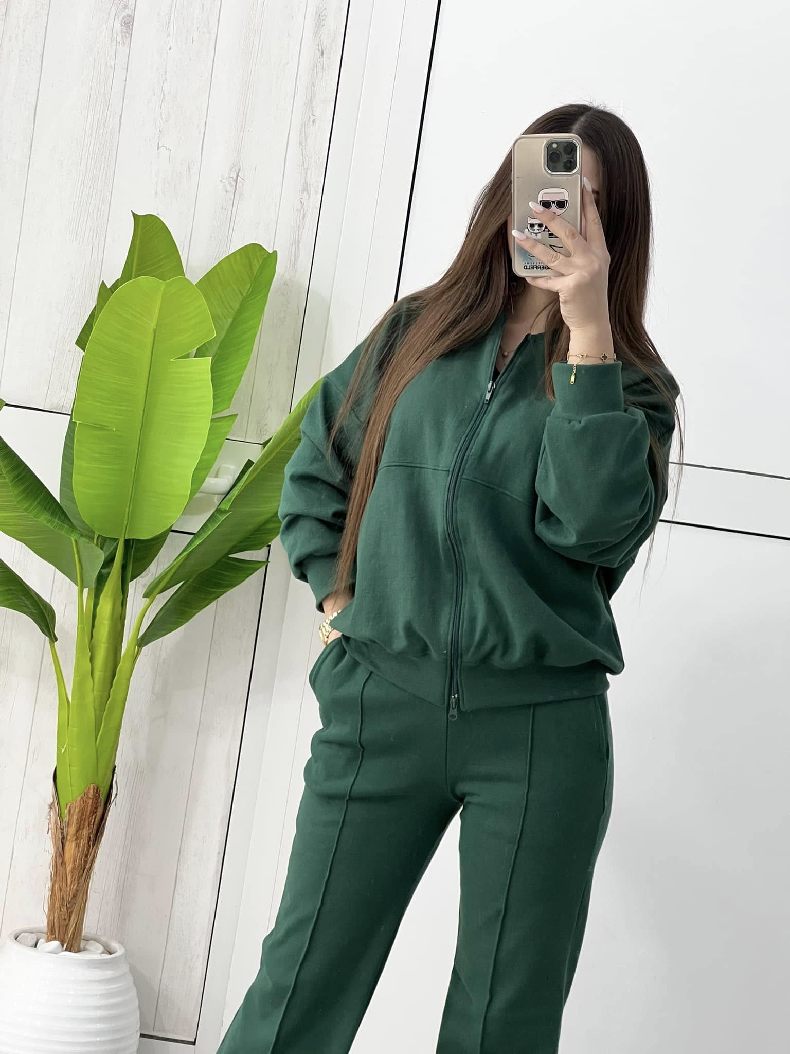 Stylish Women's Tracksuit Set - 2 pieces - Fashyol